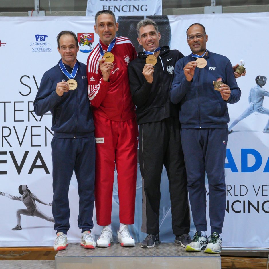 podium Emmanuel Pradon vice champion du monde épée vétéran escrime grenoble