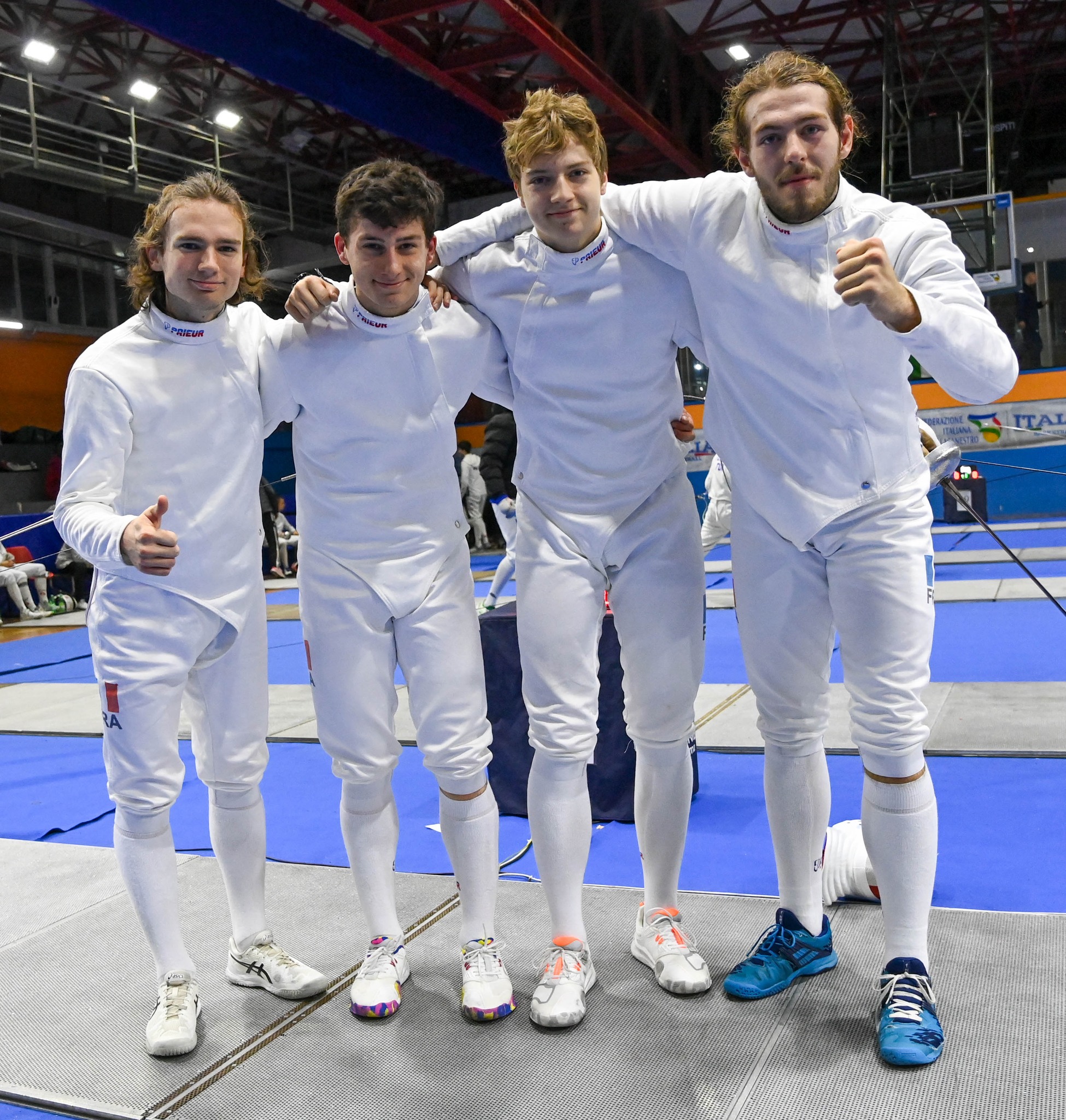 Bastien Archambeaud, Nolan Wingerter et les bleuets terminent 5e des championnats d'europe d'escrime épée U20 à Naples. Escrime Grenoble Parmentier